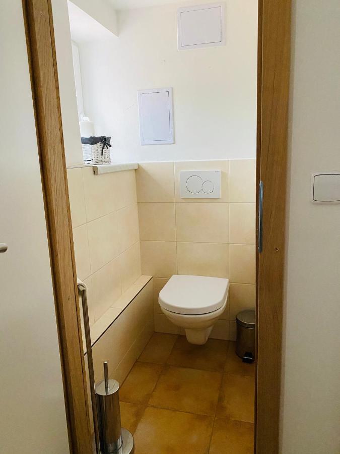 Ubytovani Lucie Apartment Luhacovice Bagian luar foto